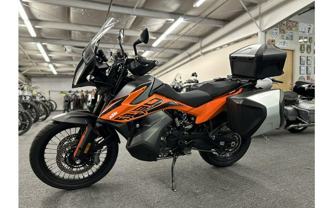 2021 KTM 890 Adventure