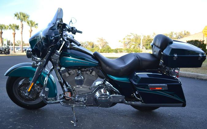 2005 Harley-Davidson CVO Electra Glide 2 Screamin Eagle - FLHTCSE2