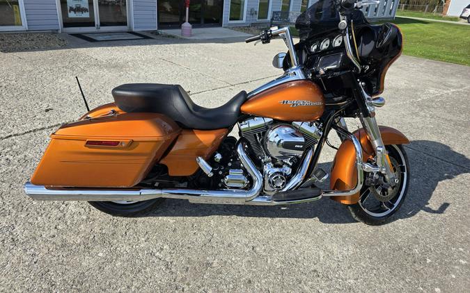 2015 Harley-Davidson FLHX