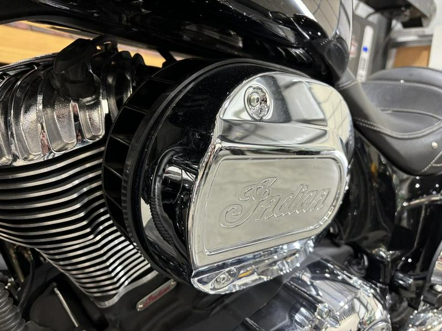 2020 Indian Motorcycle® Springfield® Thunder Black