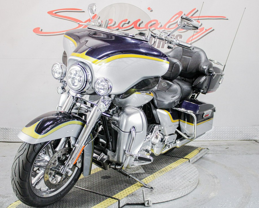 2012 Harley-Davidson CVO™ Ultra Classic® Electra Glide®