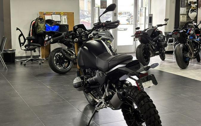2026 BMW R 12 G/S Night Black Matte
