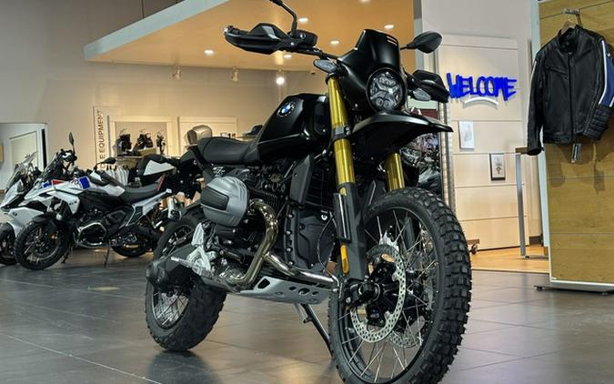 2026 BMW R 12 G/S Night Black Matte