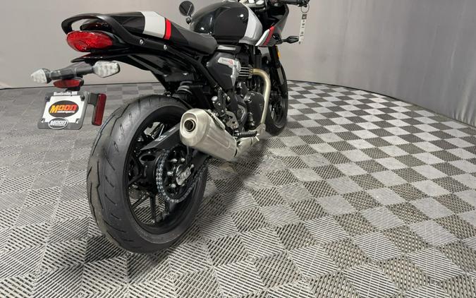 2026 TRIUMPH THRUXTON 400