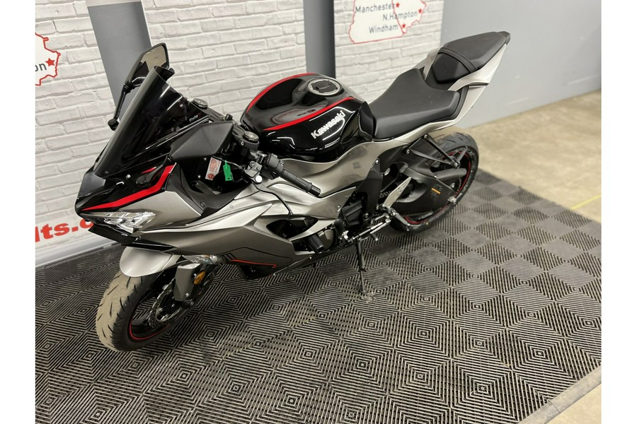 2023 Kawasaki Ninja ZX-6R Base