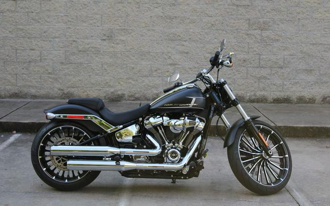 2023 Harley-Davidson® FXBR - Breakout® 117