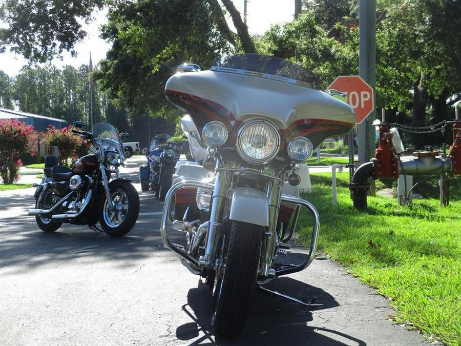 2006 Harley-Davidson® FLHTCUSE - Ultra Classic® Electra Glide® Screamin' Eagle®