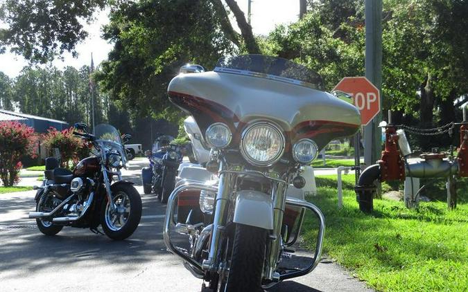 2006 Harley-Davidson® FLHTCUSE - Ultra Classic® Electra Glide® Screamin' Eagle®