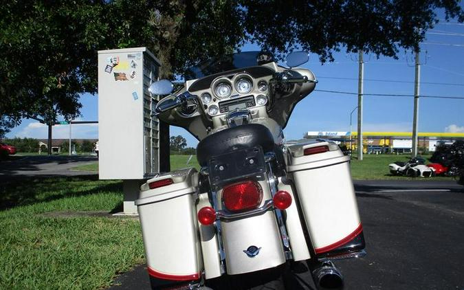 2006 Harley-Davidson® FLHTCUSE - Ultra Classic® Electra Glide® Screamin' Eagle®