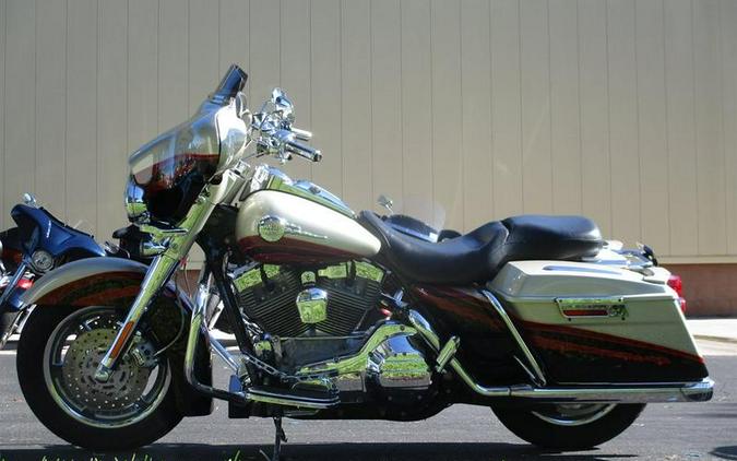 2006 Harley-Davidson® FLHTCUSE - Ultra Classic® Electra Glide® Screamin' Eagle®