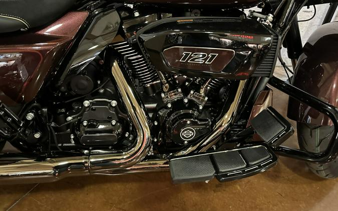 2024 Harley-Davidson CVO™ Street Glide® FLHXSE Copperhead