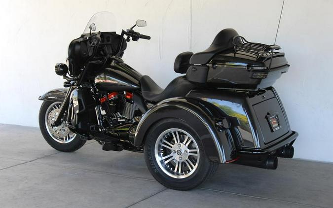 2019 Harley-Davidson® FLHTCUTG - Tri Glide® Ultra