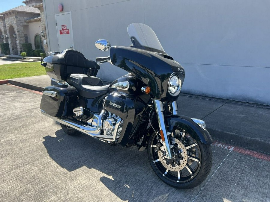 2024 Indian Motorcycle® Roadmaster® Limited Black Azure Crystal