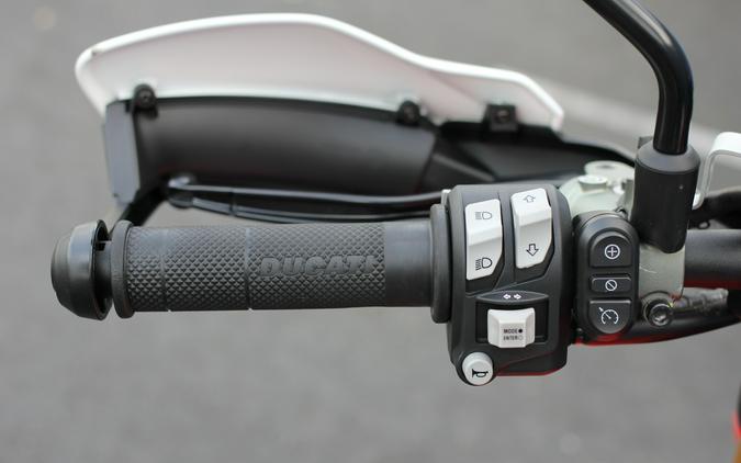 2024 Ducati Hypermotard 950 SP