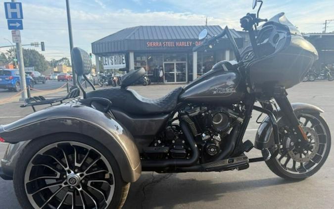 2023 Harley-Davidson® Road Glide® 3