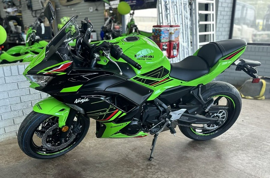 2024 Kawasaki Ninja® 650 KRT Edition ABS