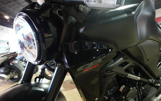 2025 Honda CB300R ABS