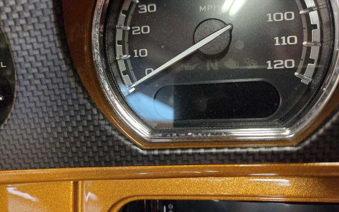 FLHTKSE 2015 CVO™ Ultra Limited