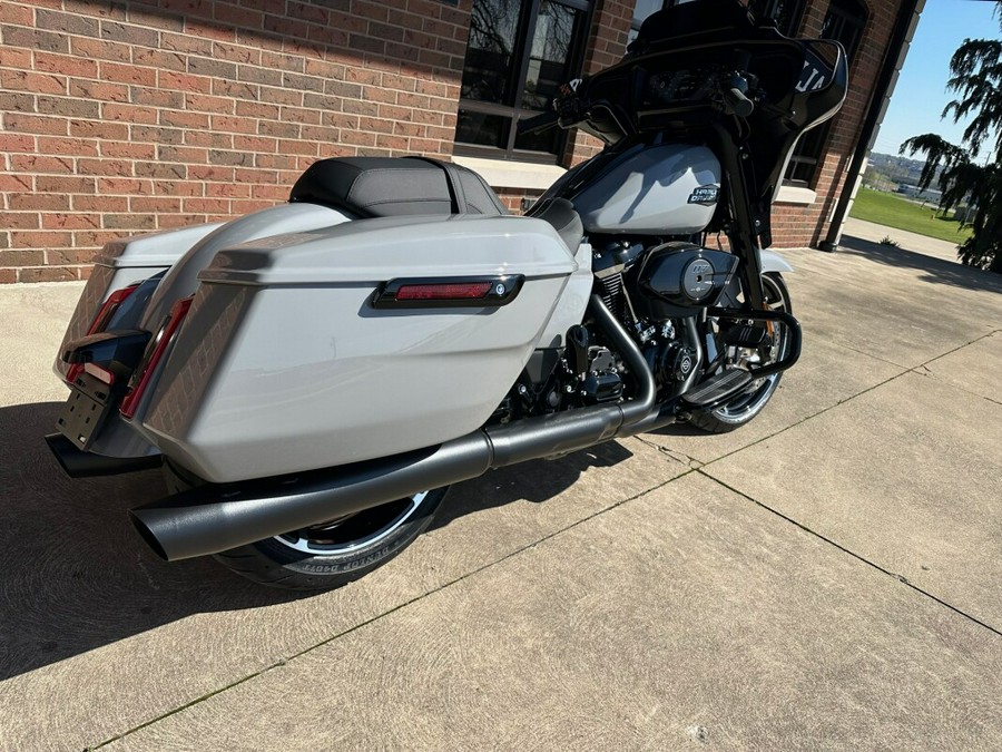 2024 Harley-Davidson Street Glide FLHX