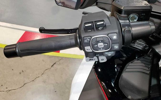 2024 Honda GOLDWING TOUR