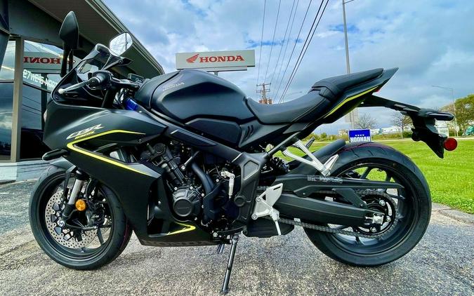 2026 Honda® CBR650R E-Clutch