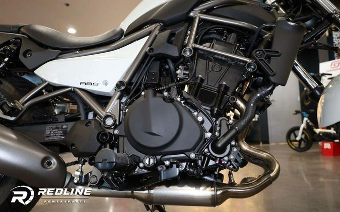 2024 Kawasaki Eliminator® Pearl Robotic White