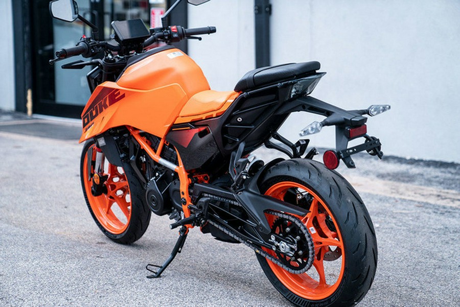 2024 KTM Duke 390