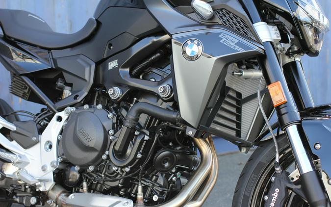 2026 BMW F 900 R