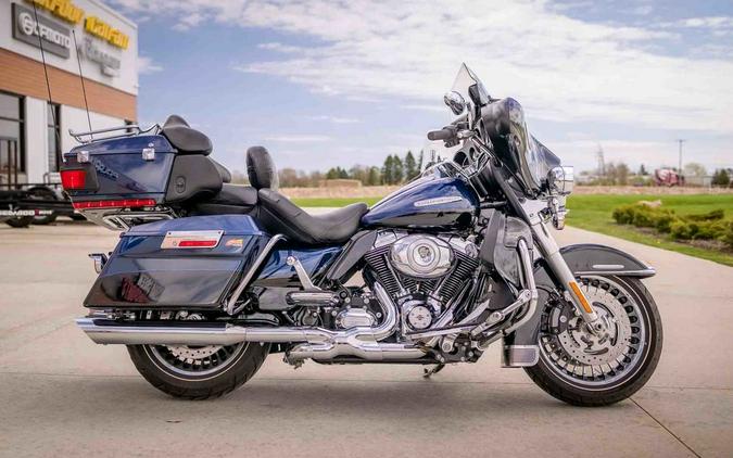 2013 Harley-Davidson® FLHTCU - Electra Glide® Ultra Classic®