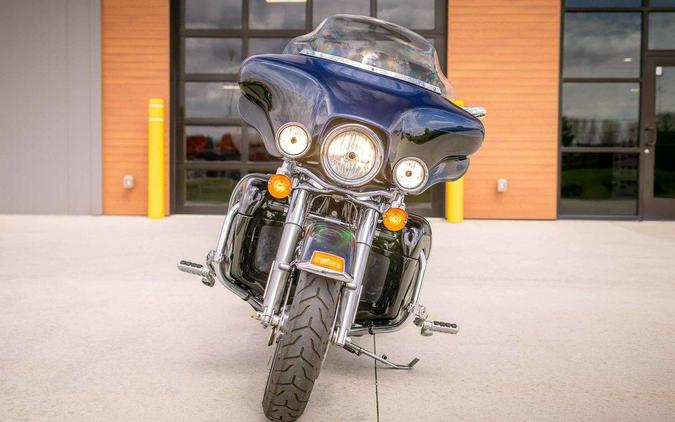 2013 Harley-Davidson® FLHTCU - Electra Glide® Ultra Classic®
