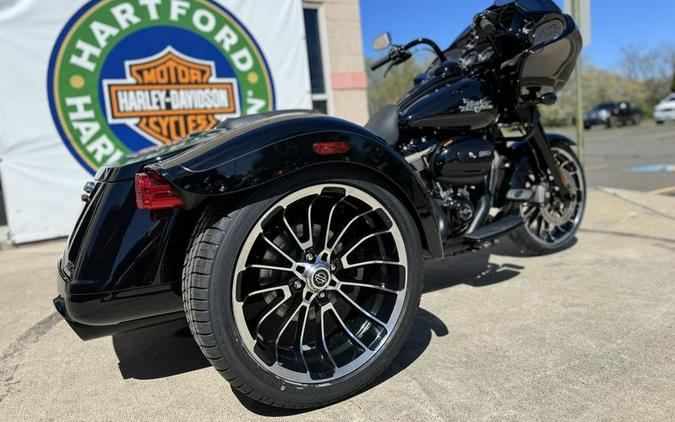 2024 Harley-Davidson® FLTRT - Road Glide® 3