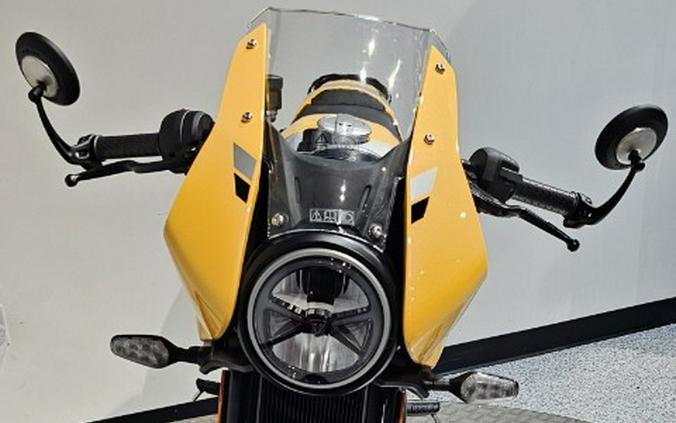 2026 Triumph Thruxton 400