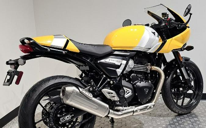 2026 Triumph Thruxton 400