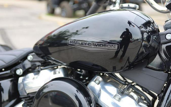 2022 Harley-Davidson® FXST - Softail® Standard