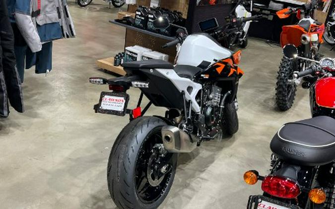 2027 KTM 990 Duke