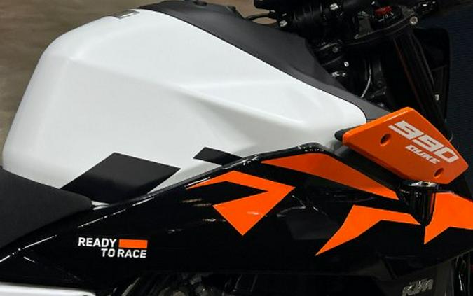 2027 KTM 990 Duke