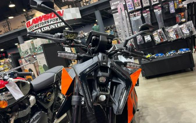 2027 KTM 990 Duke