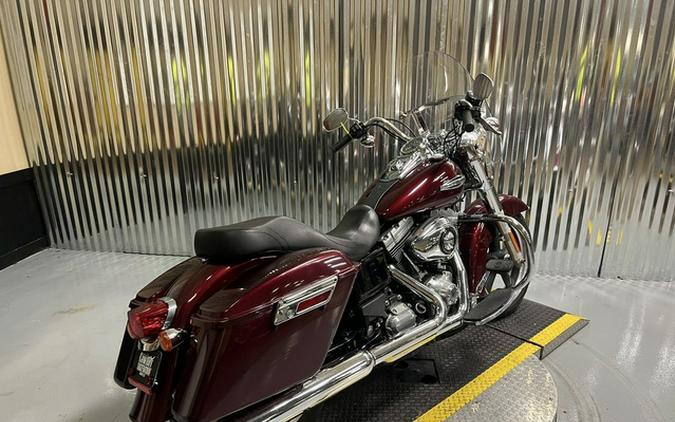 2015 Harley-Davidson Dyna FLD - Switchback