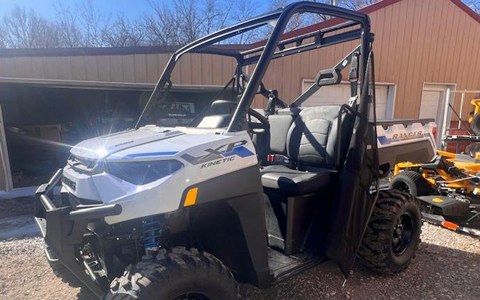 2024 Polaris Industries R24E3CC2BD