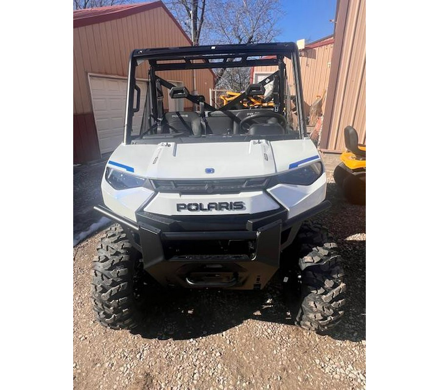 2024 Polaris Industries R24E3CC2BD