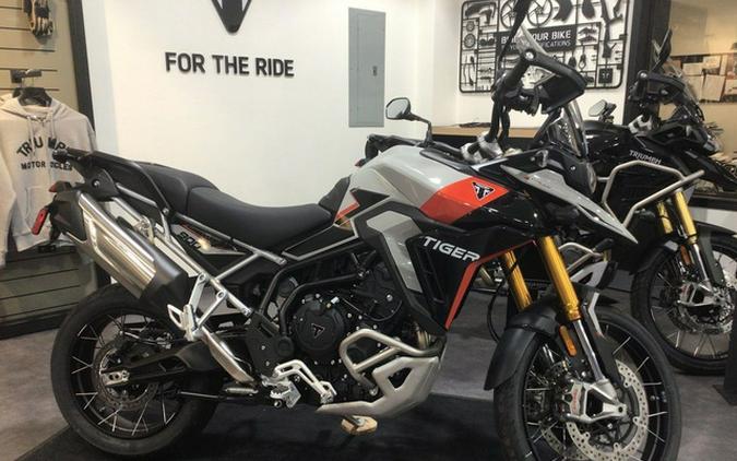 2025 Triumph Tiger 900 Rally Pro Ash Grey / Intense Orange Rally Pro
