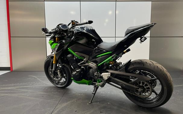 2024 Kawasaki Z900 SE ABS