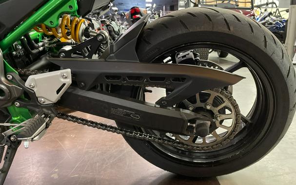 2024 Kawasaki Z900 SE ABS