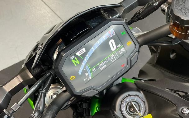 2024 Kawasaki Z900 SE ABS