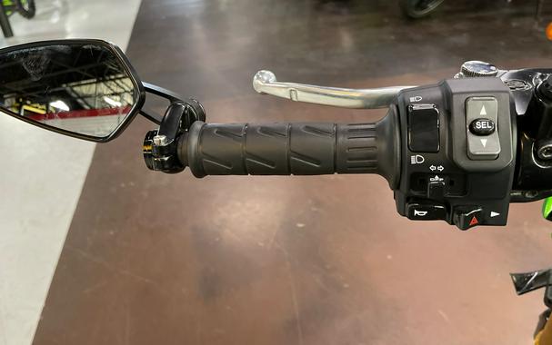 2024 Kawasaki Z900 SE ABS