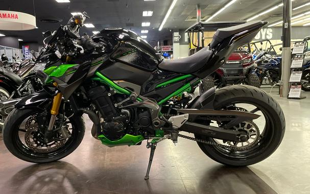 2024 Kawasaki Z900 SE ABS