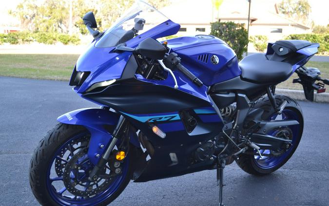 2024 Yamaha YZF-R7 Team Yamaha Blue