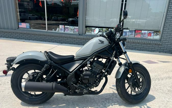 2026 Honda Rebel 300 E-Clutch