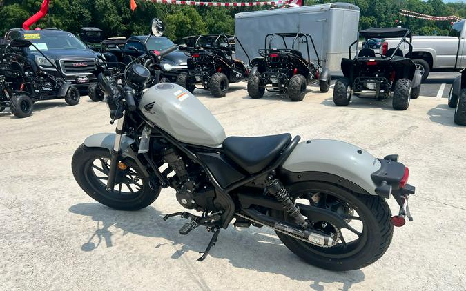 2026 Honda Rebel 300 E-Clutch