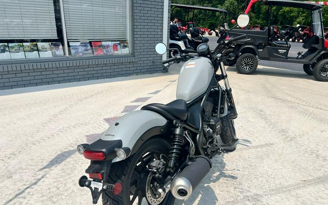2026 Honda Rebel 300 E-Clutch